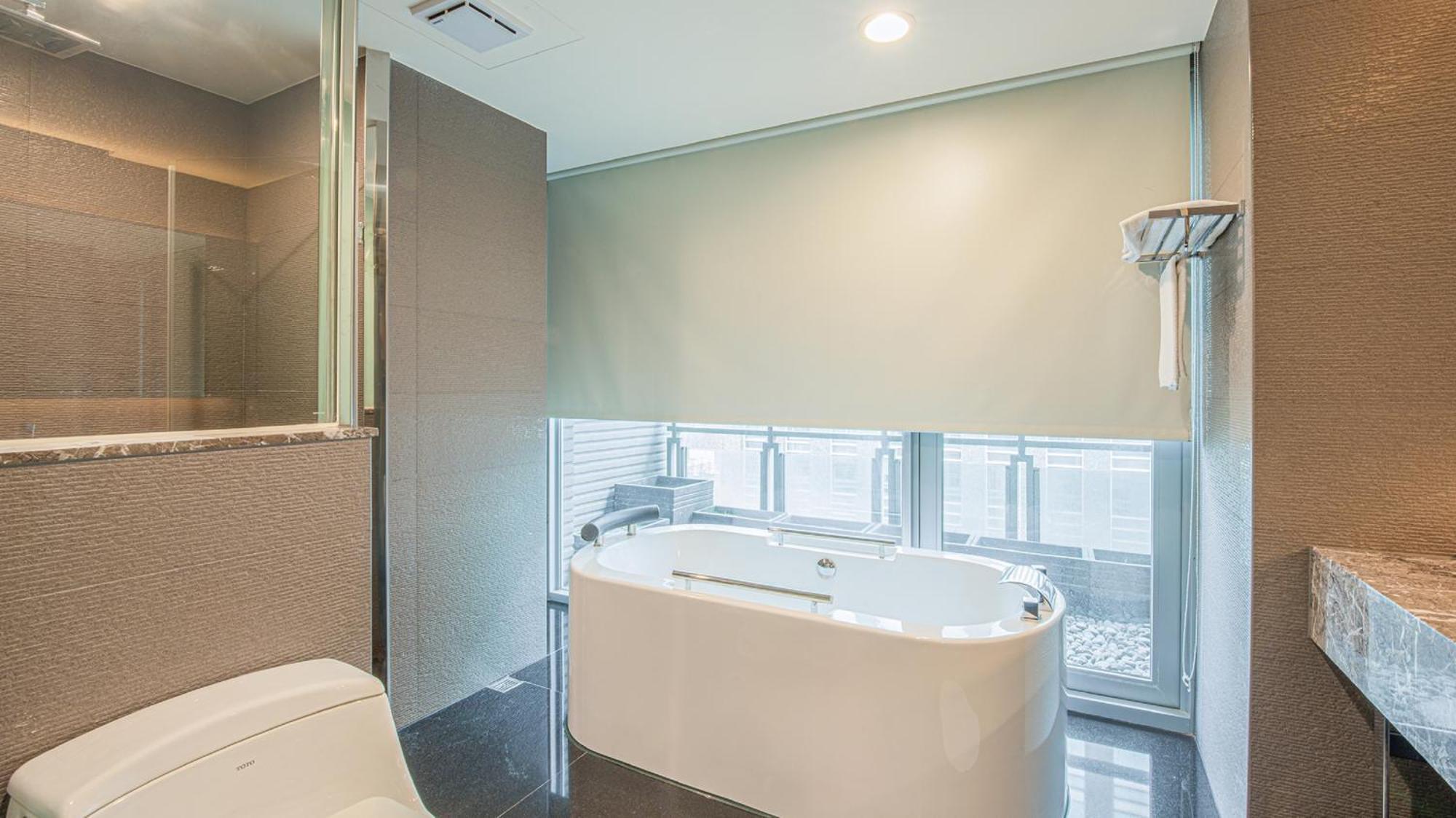Check Inn Select Taichung Dadun Exterior photo